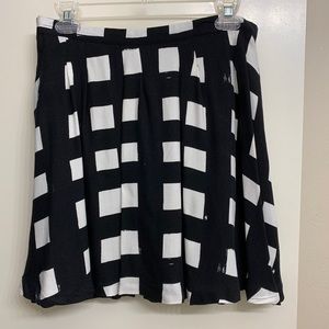 Gap skirt